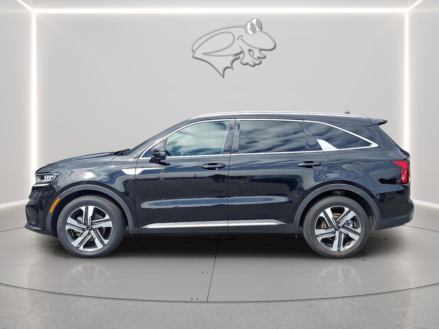 Used 2023 Kia Sorento EX image 2