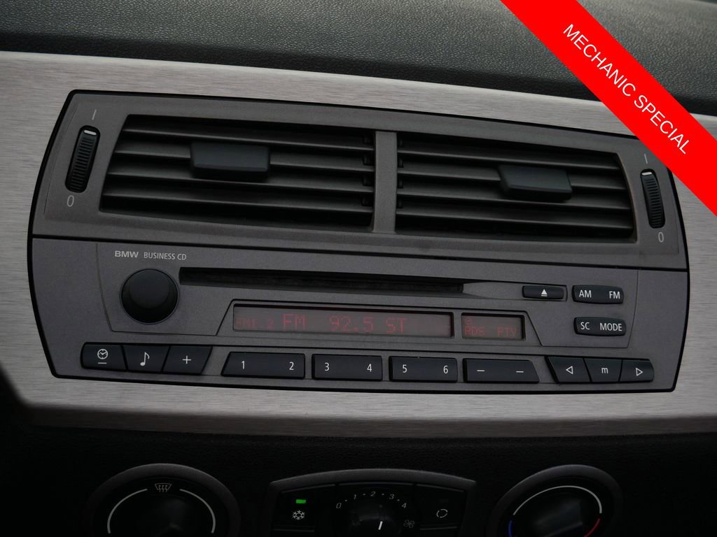 Used 2004 BMW Z4 2.5i image 22