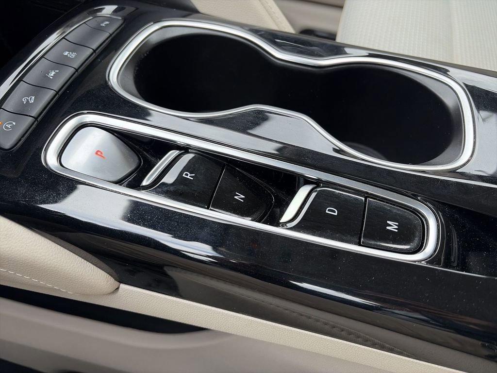 Used 2023 Buick Envision Preferred image 19