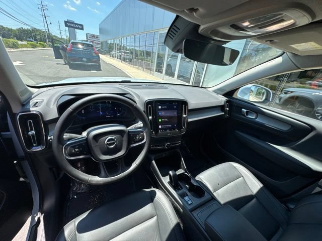 Used 2025 Volvo XC40 B5 Core AWD/4WD image 21