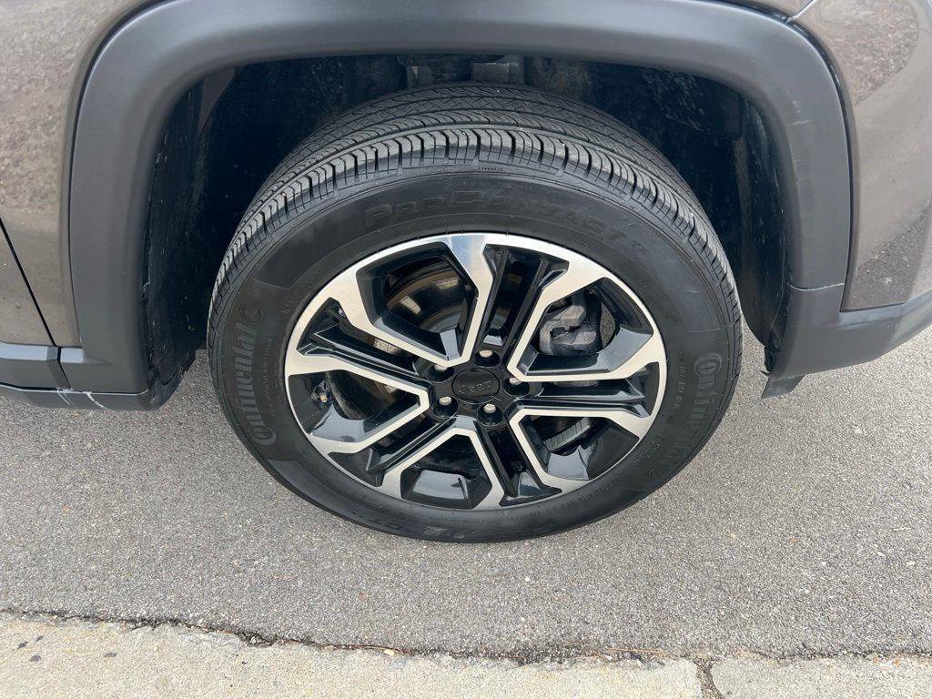 Used 2022 Jeep Compass Limited image 12