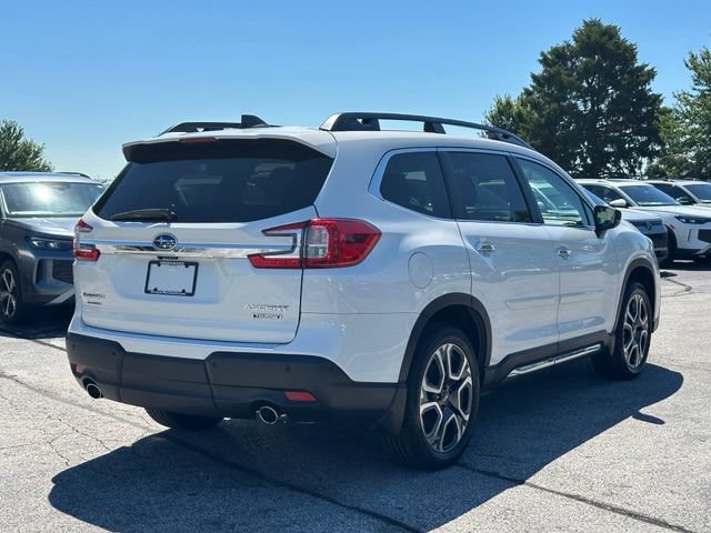 Used 2025 Subaru Ascent Touring AWD/4WD image 7