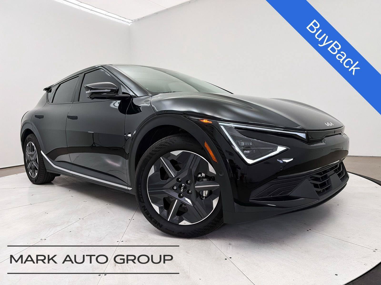 Used 2025 Kia EV6 Light w/ Light LR Technology Package RWD image 1