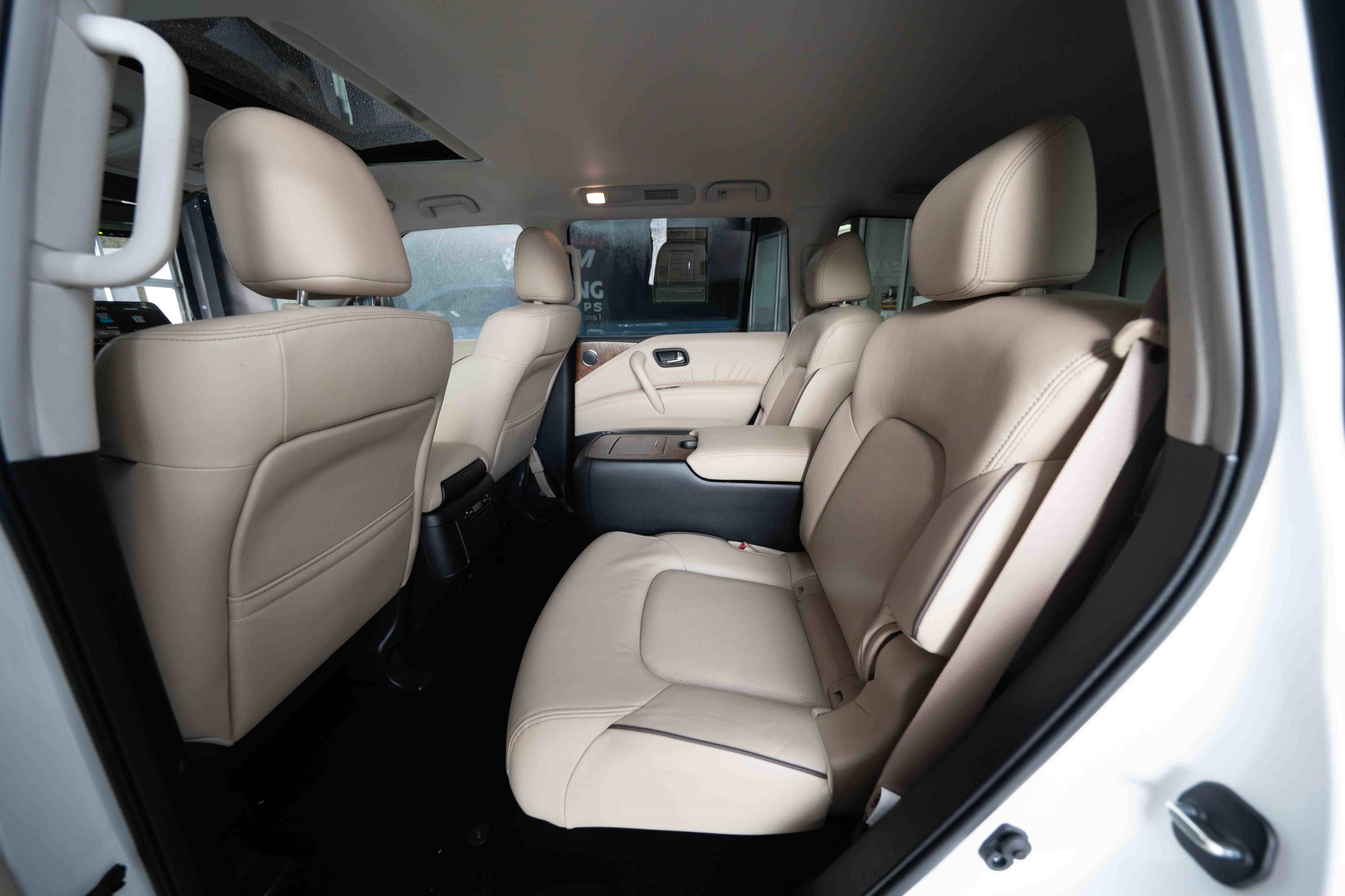 Used 2024 Nissan Armada SL w/ Captain's Chairs Package image 23