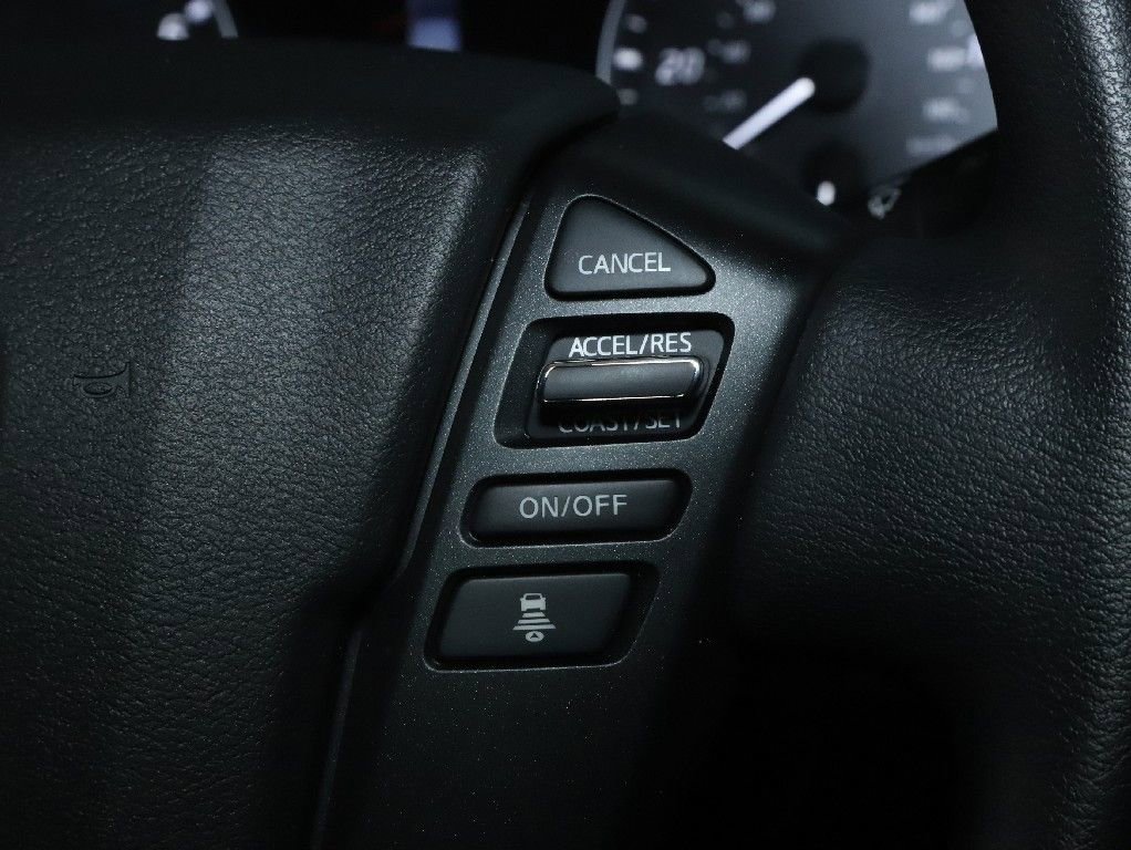 Certified 2025 Nissan Frontier S image 23