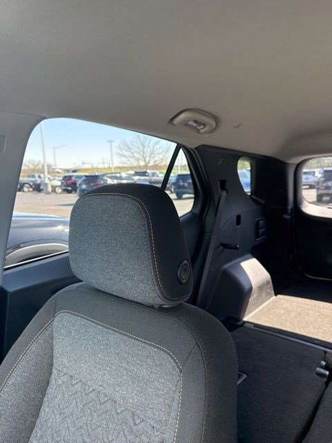 Used 2023 Chevrolet Equinox LT image 14