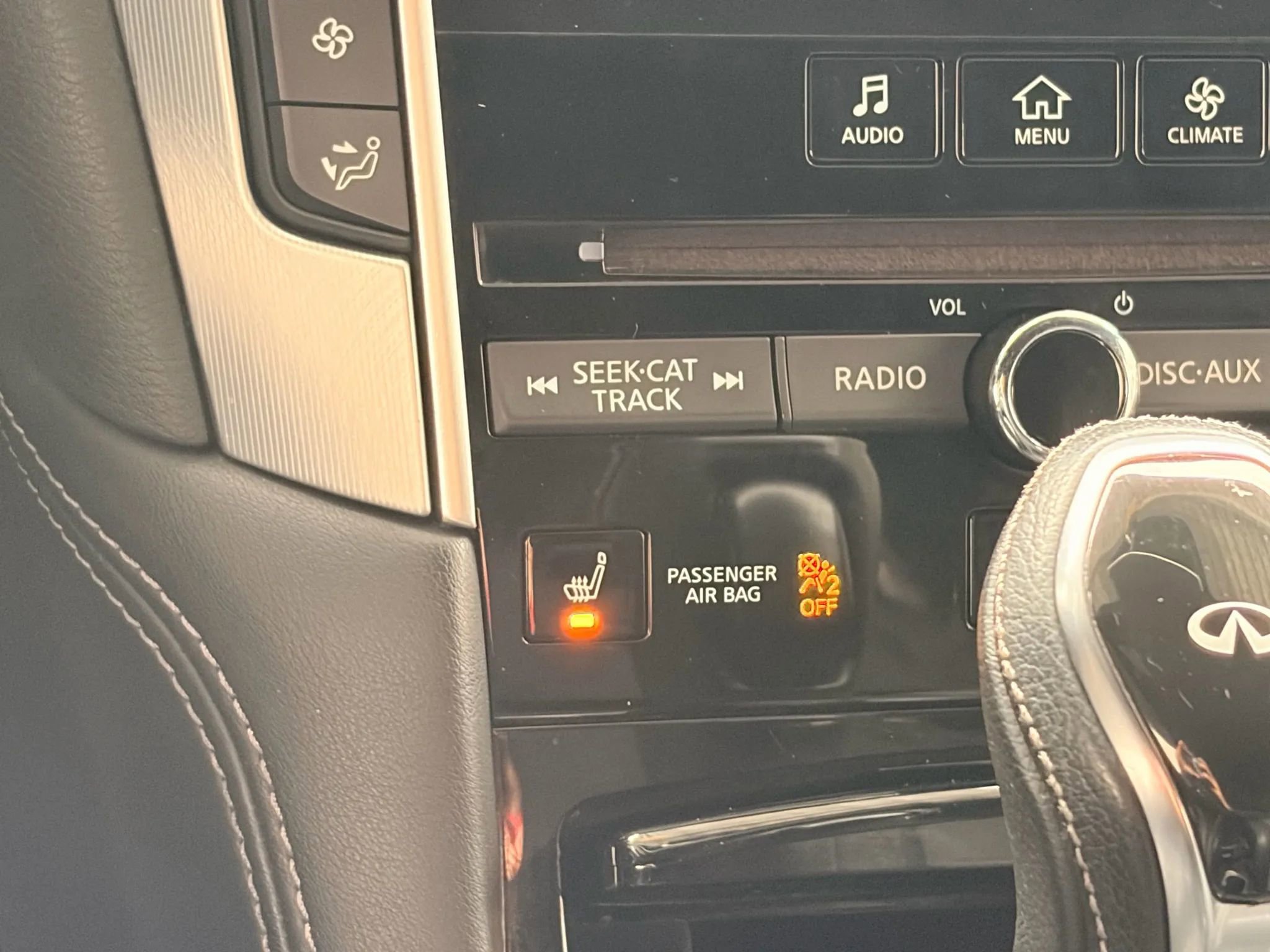 Used 2018 INFINITI Q60 3.0t Luxe w/ Sensory Package 3.0T Luxe image 73