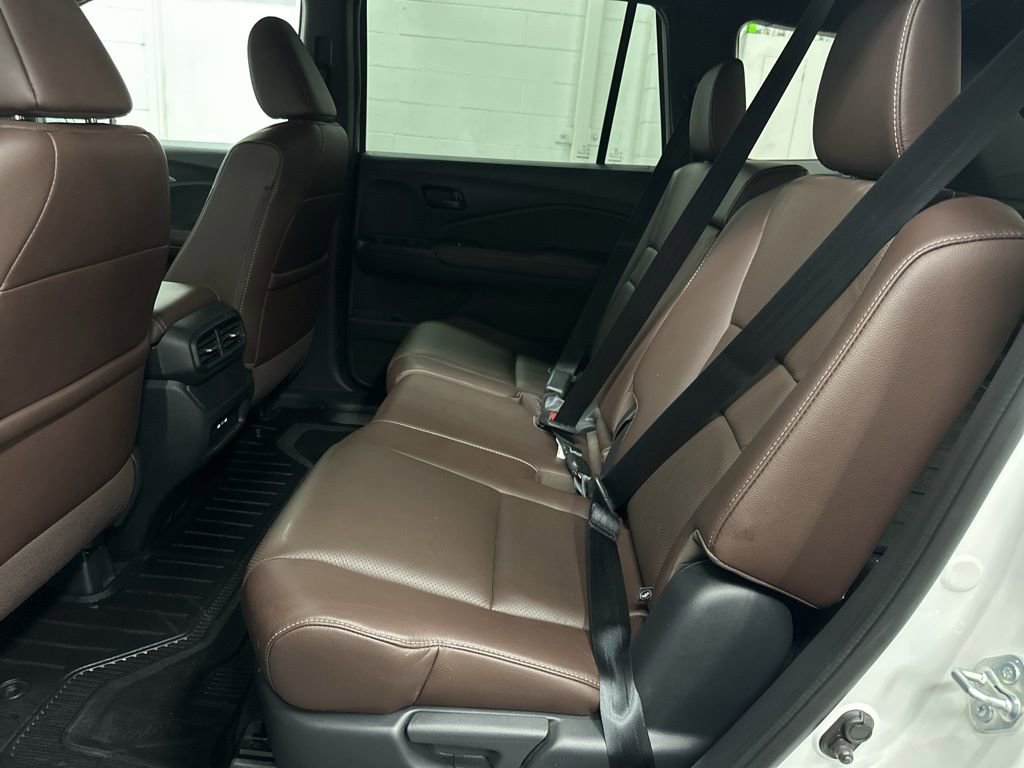 Used 2024 Honda Passport EX-L image 22