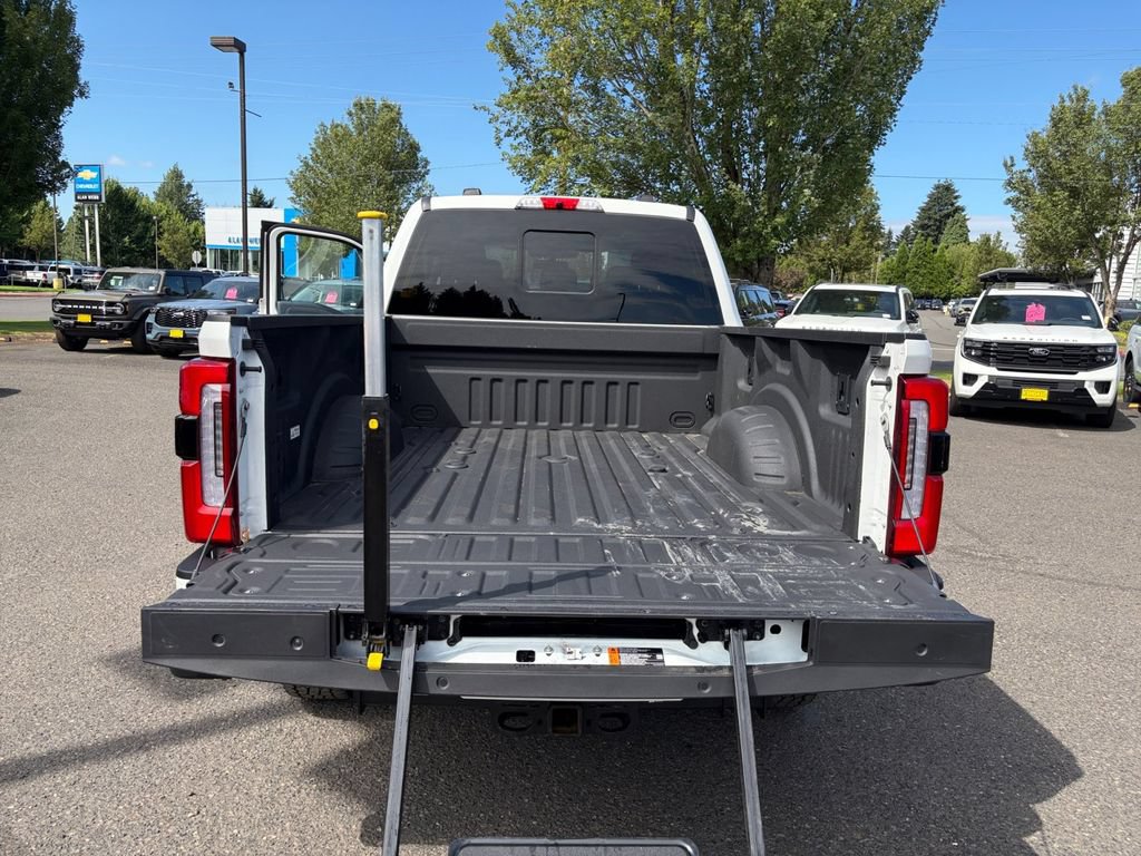 Used 2023 Ford F350 Limited AWD/4WD image 23