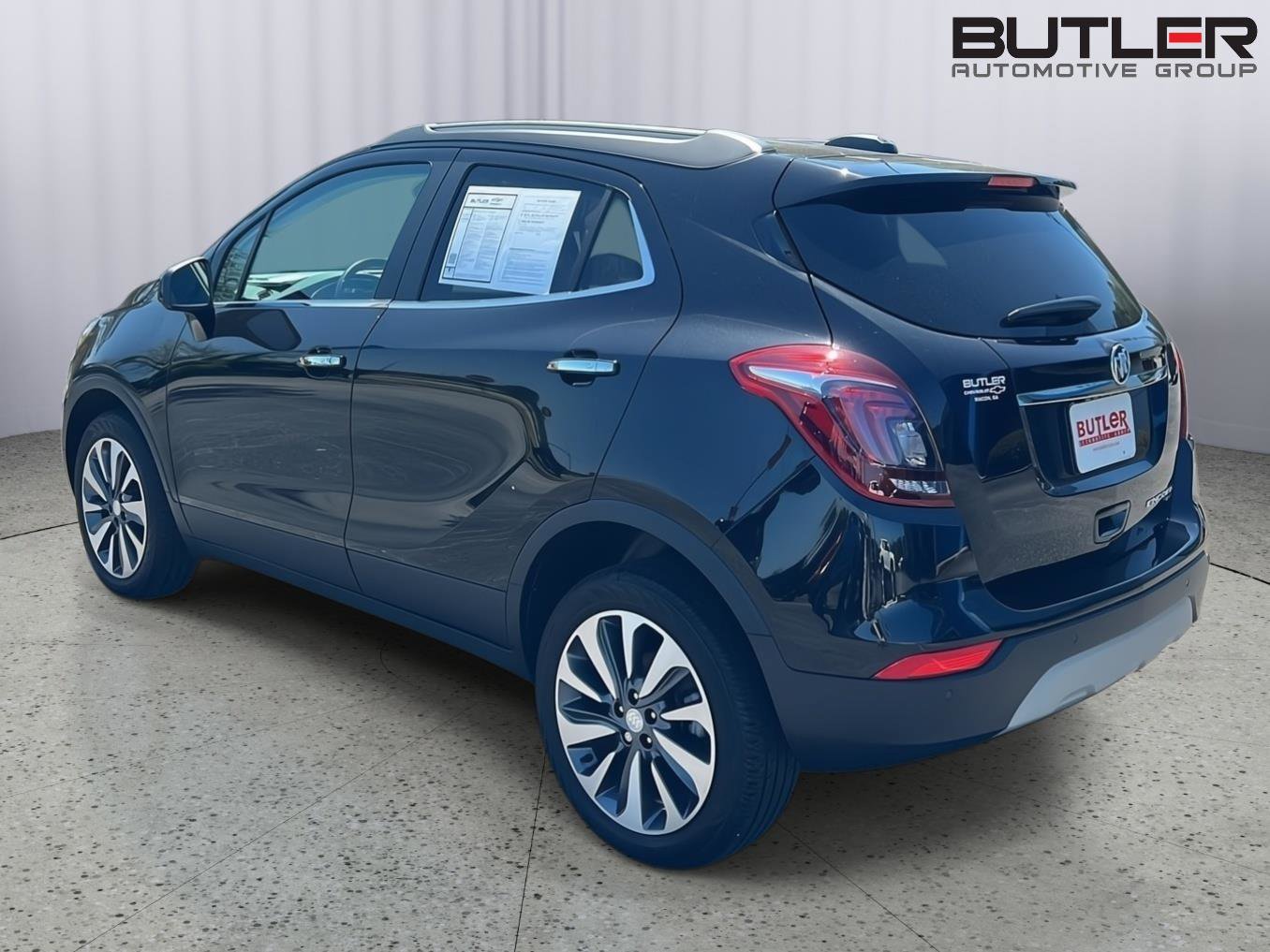 Used 2022 Buick Encore Preferred w/ Safety Package II AWD/4WD image 4
