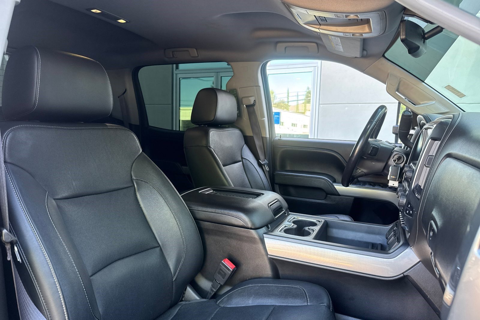 Used 2016 Chevrolet Silverado 2500 LTZ w/ Duramax Plus Package AWD/4WD image 31
