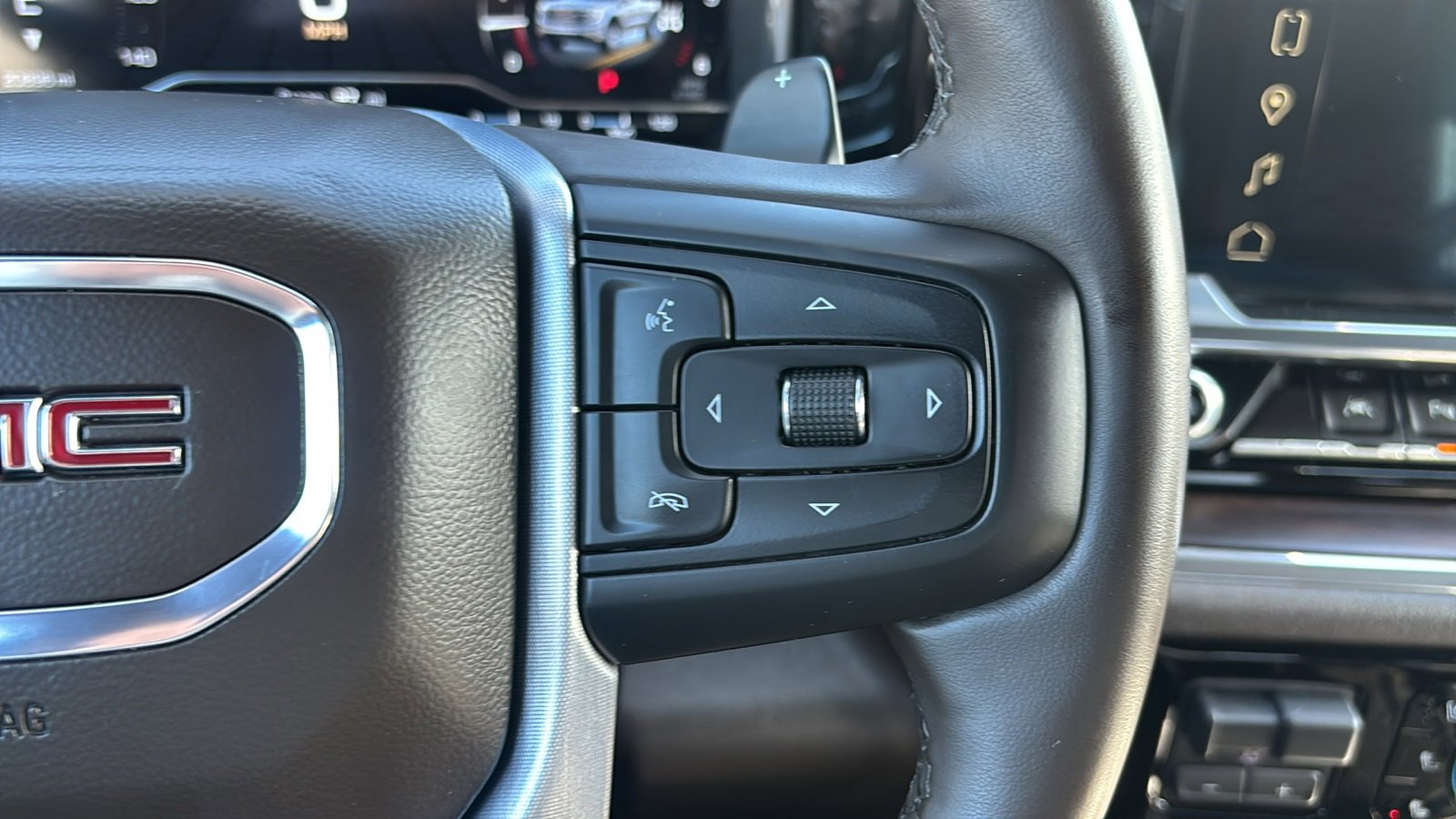 Used 2024 GMC Sierra 1500 SLT w/ SLT Premium Plus Package image 20