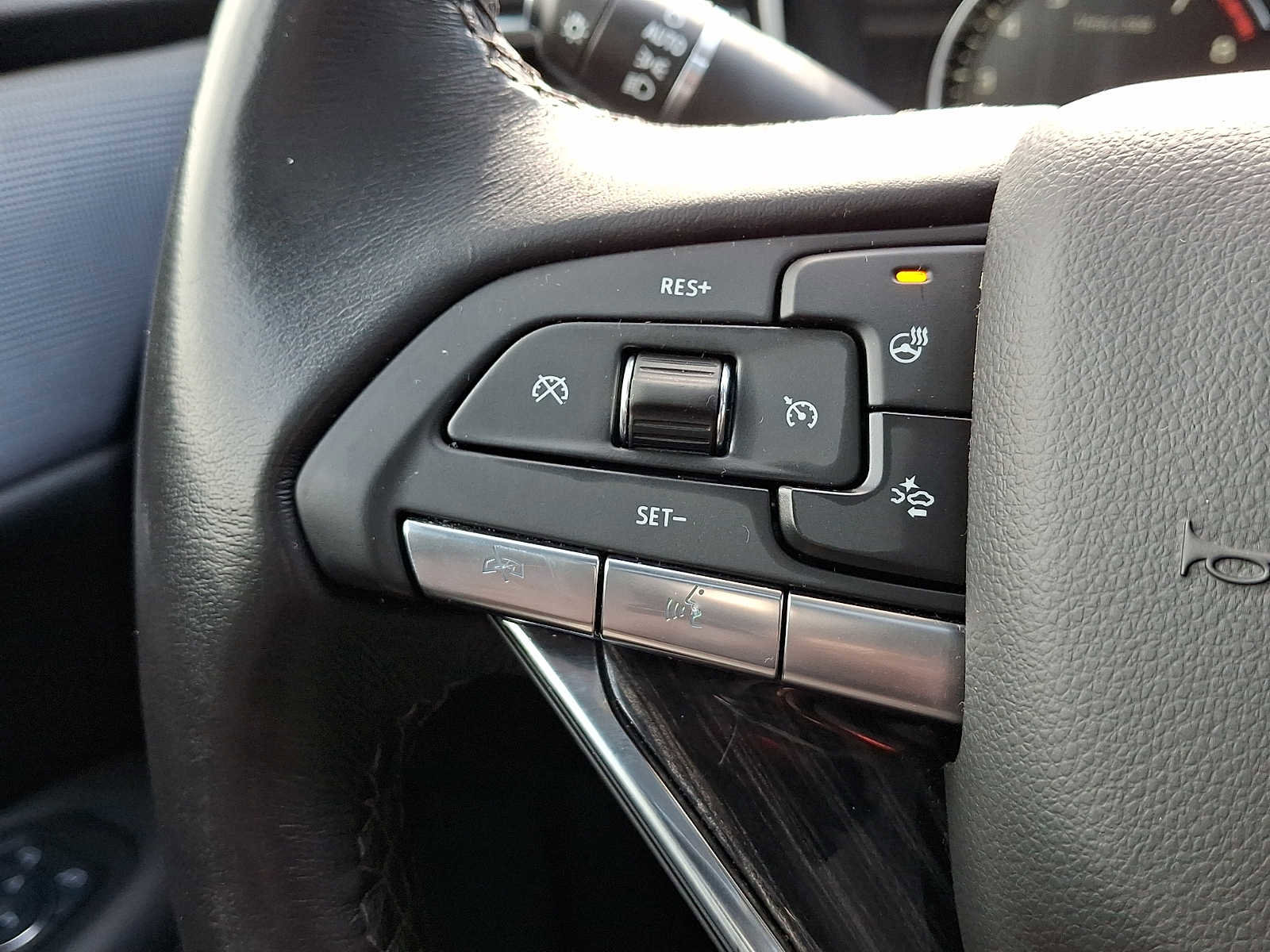 Certified 2023 Cadillac XT6 Premium Luxury image 28