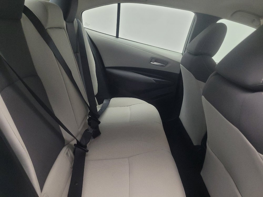 Used 2021 Toyota Corolla LE FWD image 19
