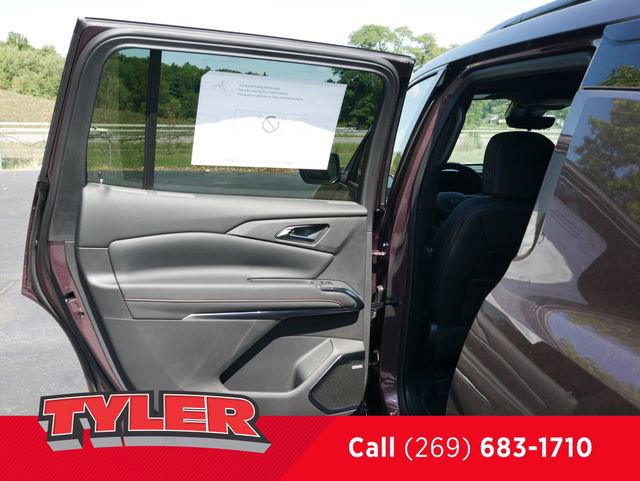 New 2026 Chevrolet Traverse RS w/ LPO, Floor Liner Package image 21