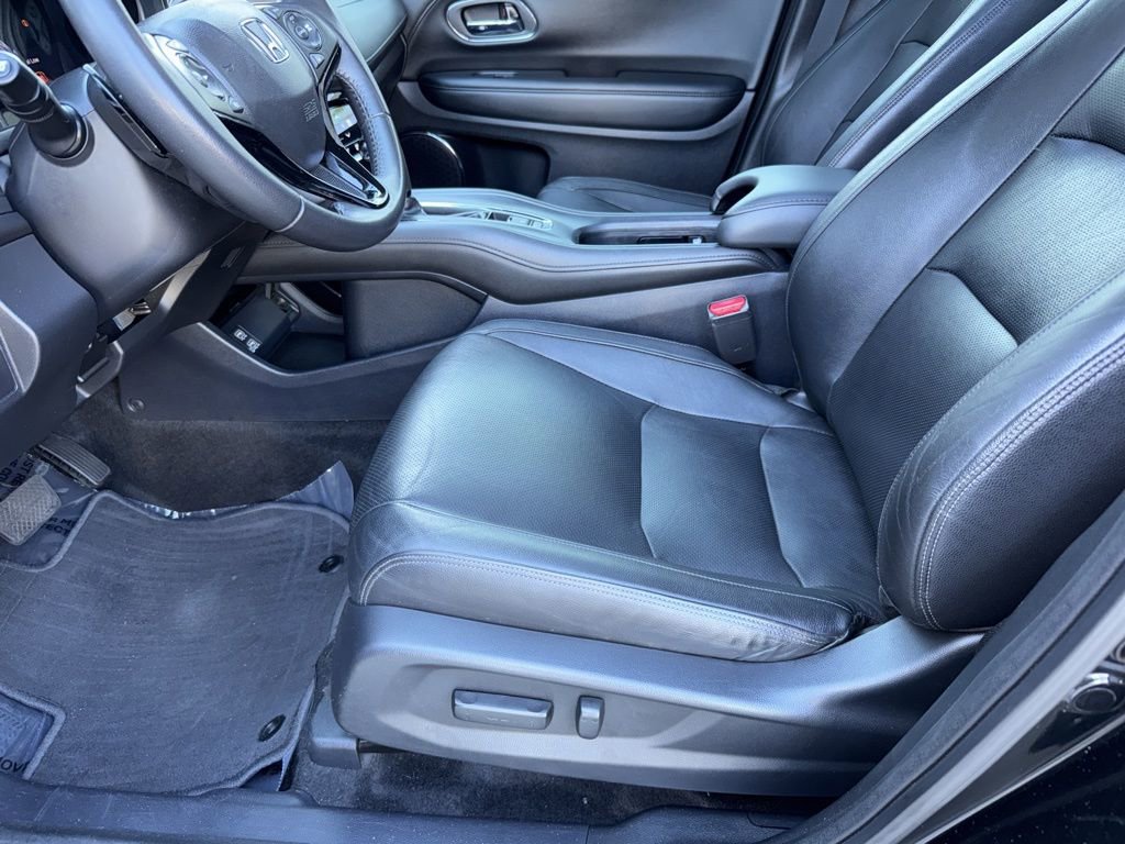 Used 2019 Honda HR-V Touring image 14