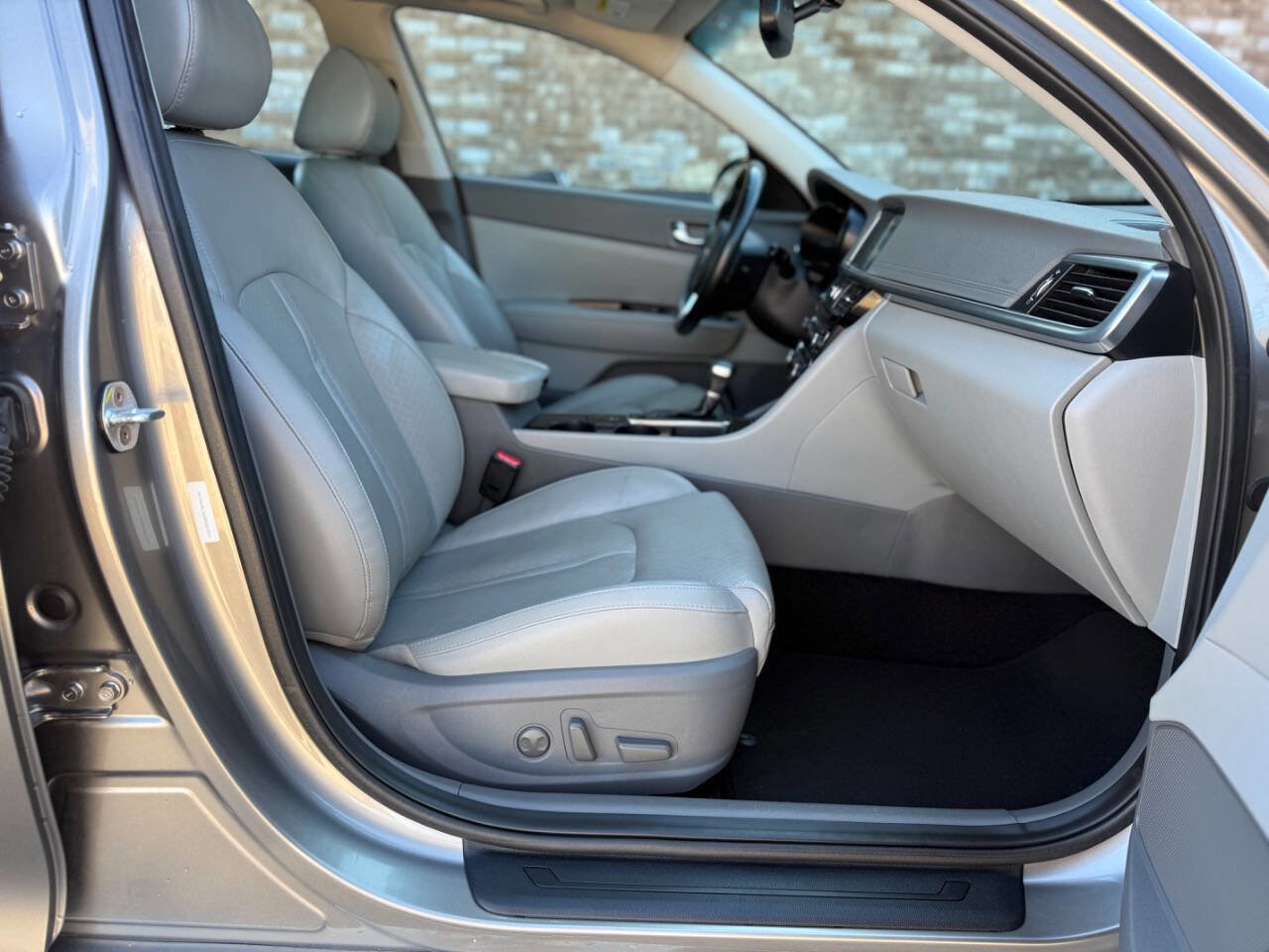 Used 2016 Kia Optima EX w/ Premium Package image 15