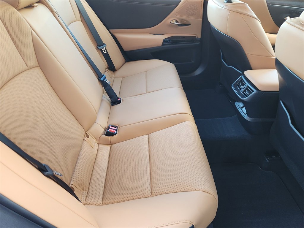 Used 2025 Lexus ES 350 w/ Premium Package image 31