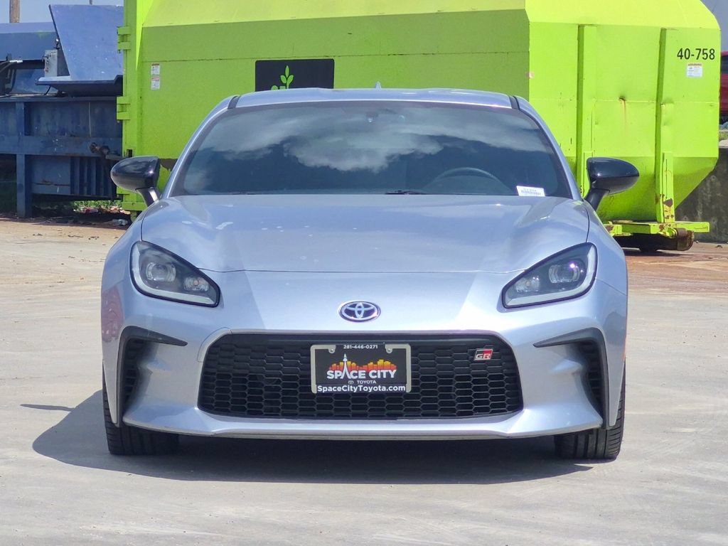 Used 2024 Toyota GR86 Premium RWD image 9