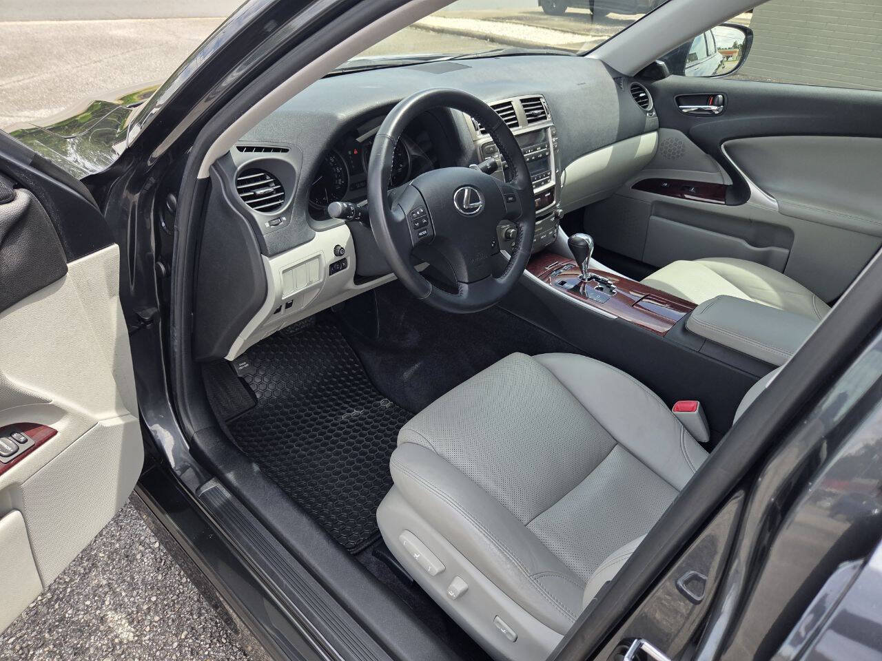 Used 2007 Lexus IS 250 AWD image 6