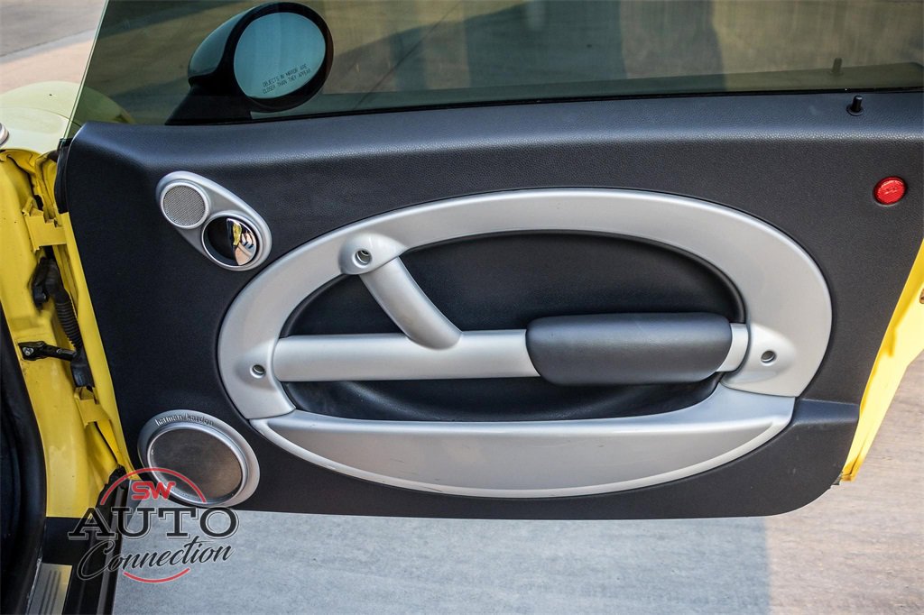 Used 2004 MINI Cooper S image 9
