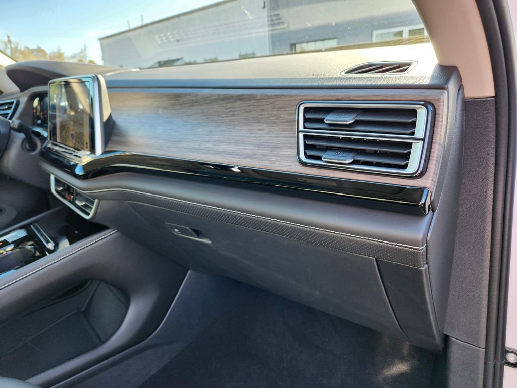 New 2026 Volkswagen Atlas SEL Premium R-Line image 17