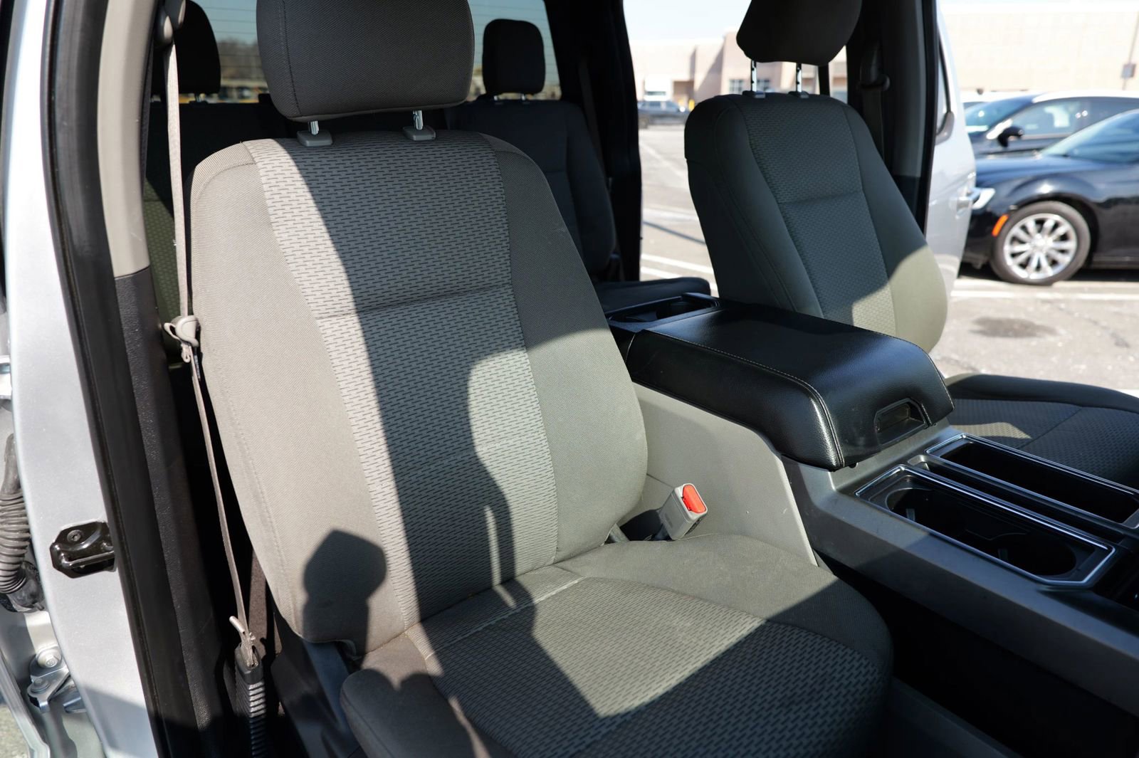 Used 2017 Ford F150 XLT w/ Equipment Group 302A Luxury image 25