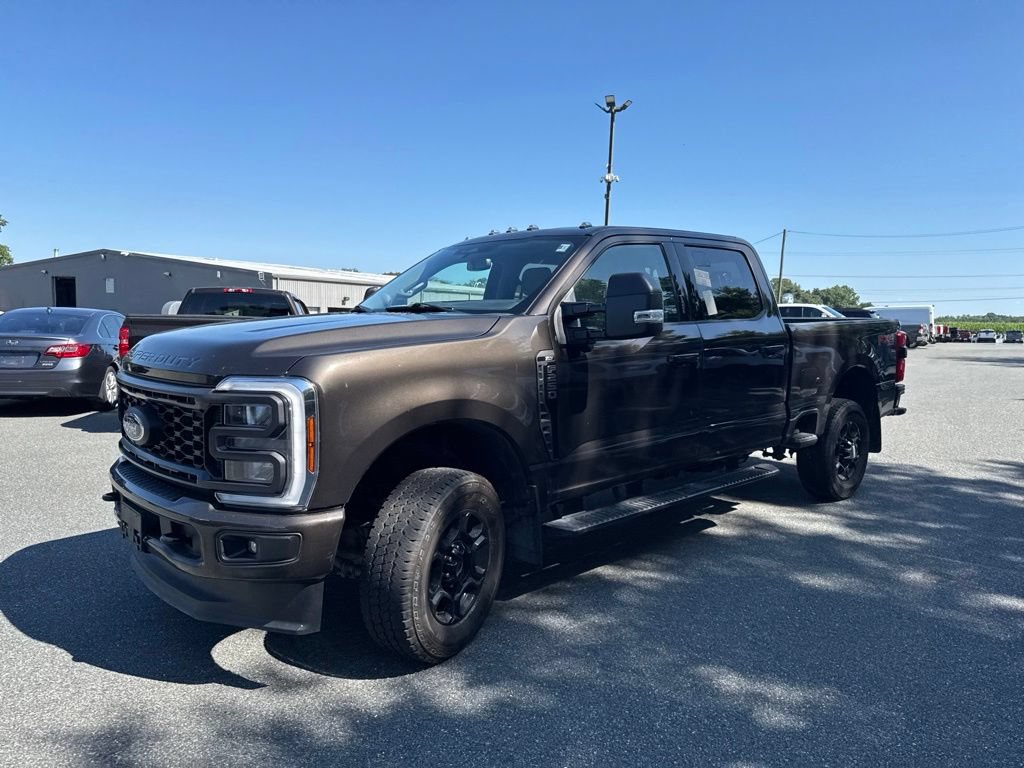 Used 2024 Ford F250 XLT w/ XLT Premium Package AWD/4WD image 3