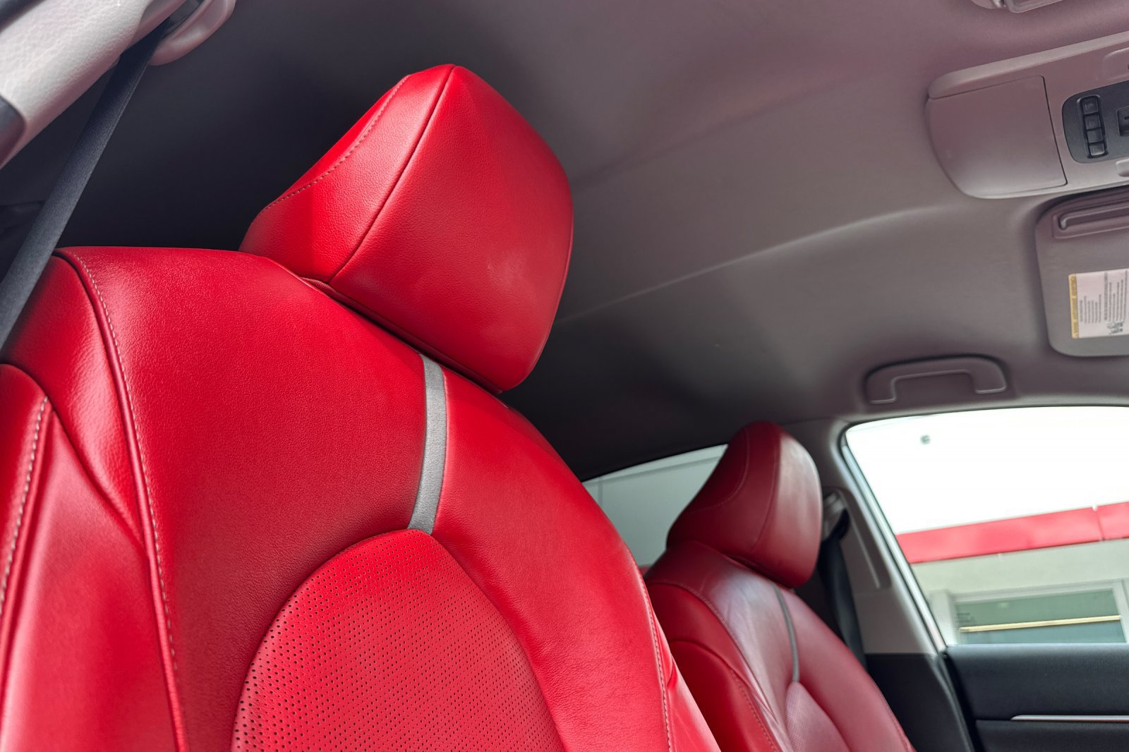 Used 2021 Toyota Camry XSE FWD image 17