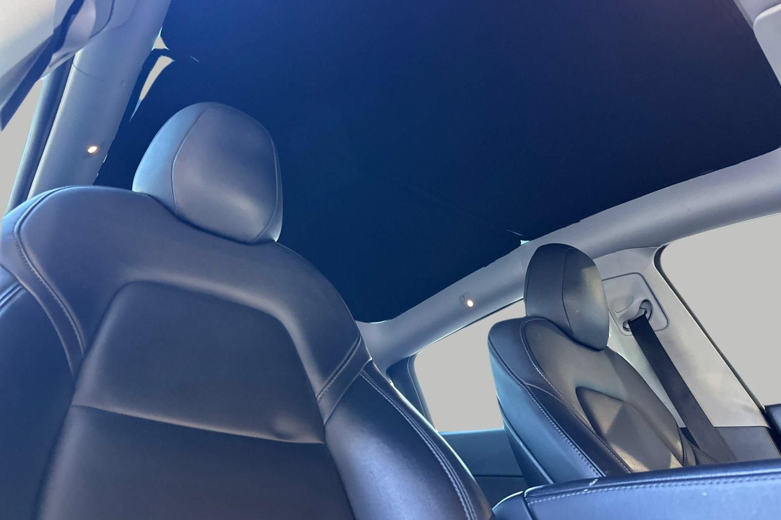 Used 2020 Tesla Model Y Long Range AWD/4WD image 16