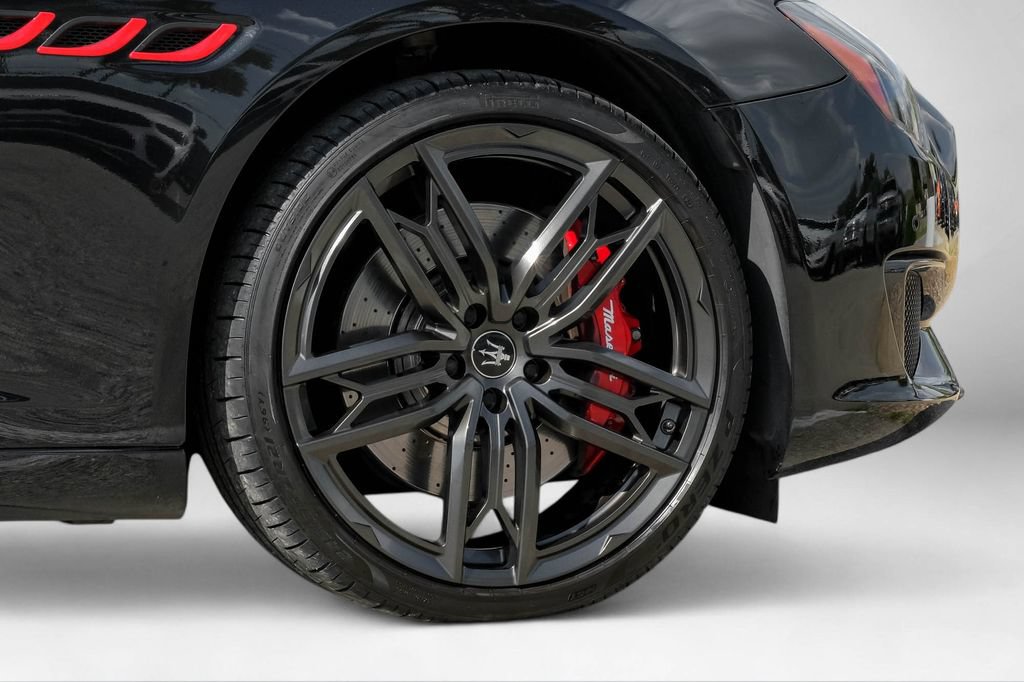 Used 2022 Maserati Quattroporte Trofeo RWD image 67