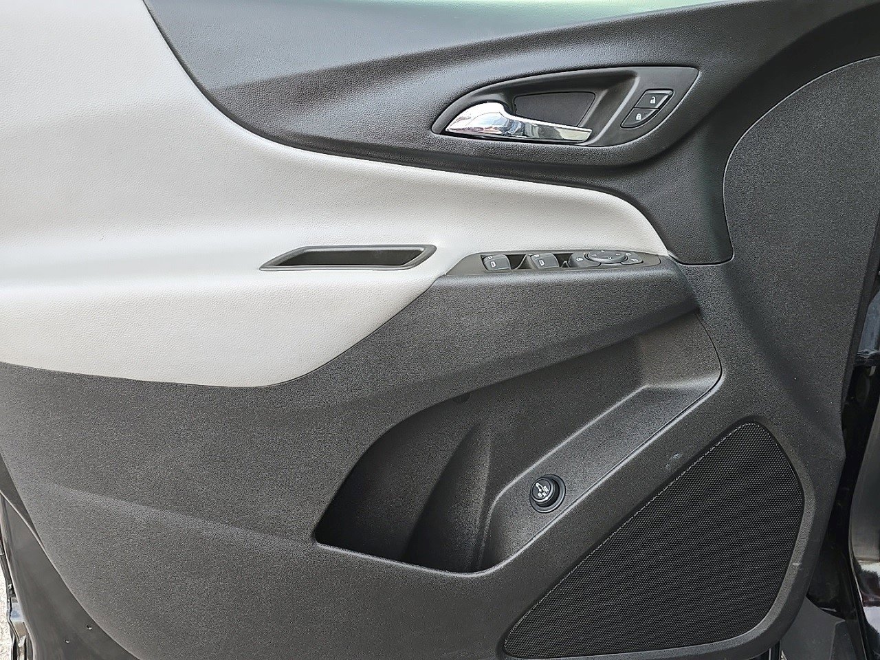 Certified 2024 Chevrolet Equinox LT image 11