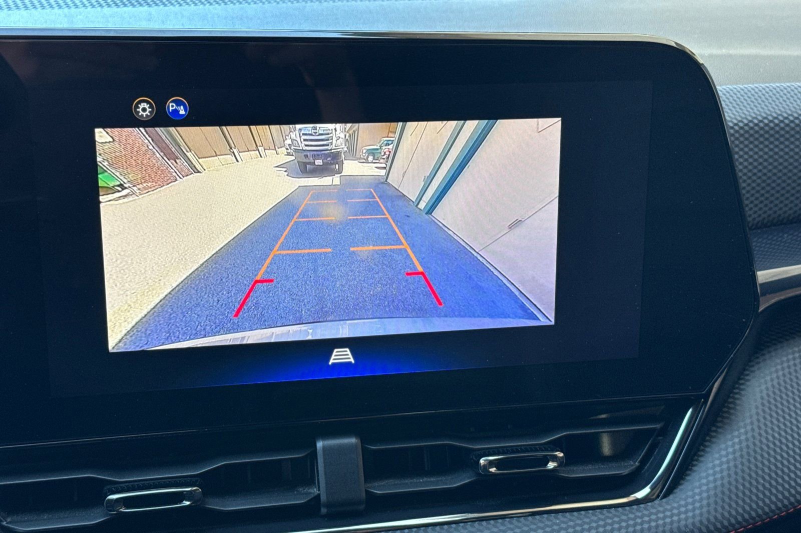 Used 2025 Chevrolet Equinox RS AWD/4WD image 27