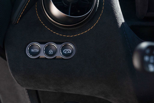Used 2022 McLaren 720S Spider image 51
