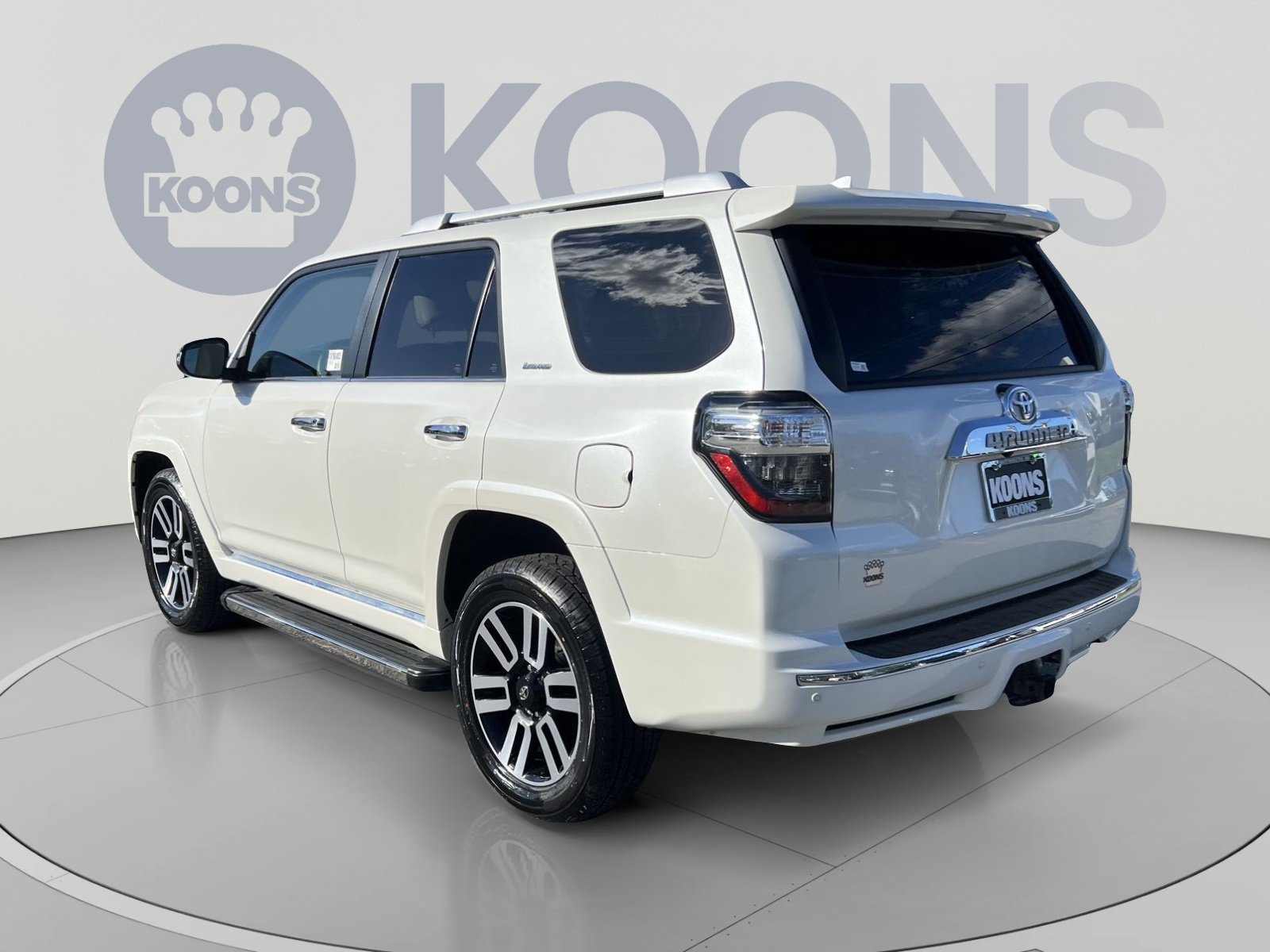 Used 2022 Toyota 4Runner Limited AWD/4WD image 4
