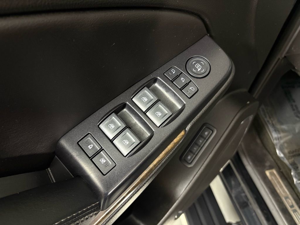 Used 2018 GMC Yukon XL Denali w/ Denali Ultimate Package image 15