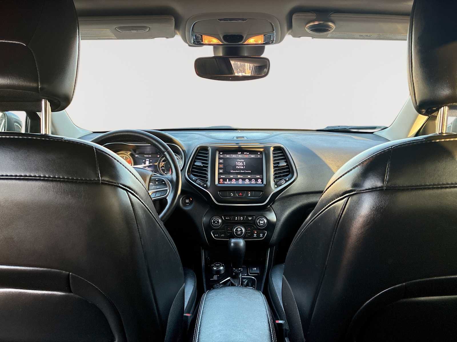 Used 2021 Jeep Cherokee Latitude Lux w/ Sun & Sound Group image 20