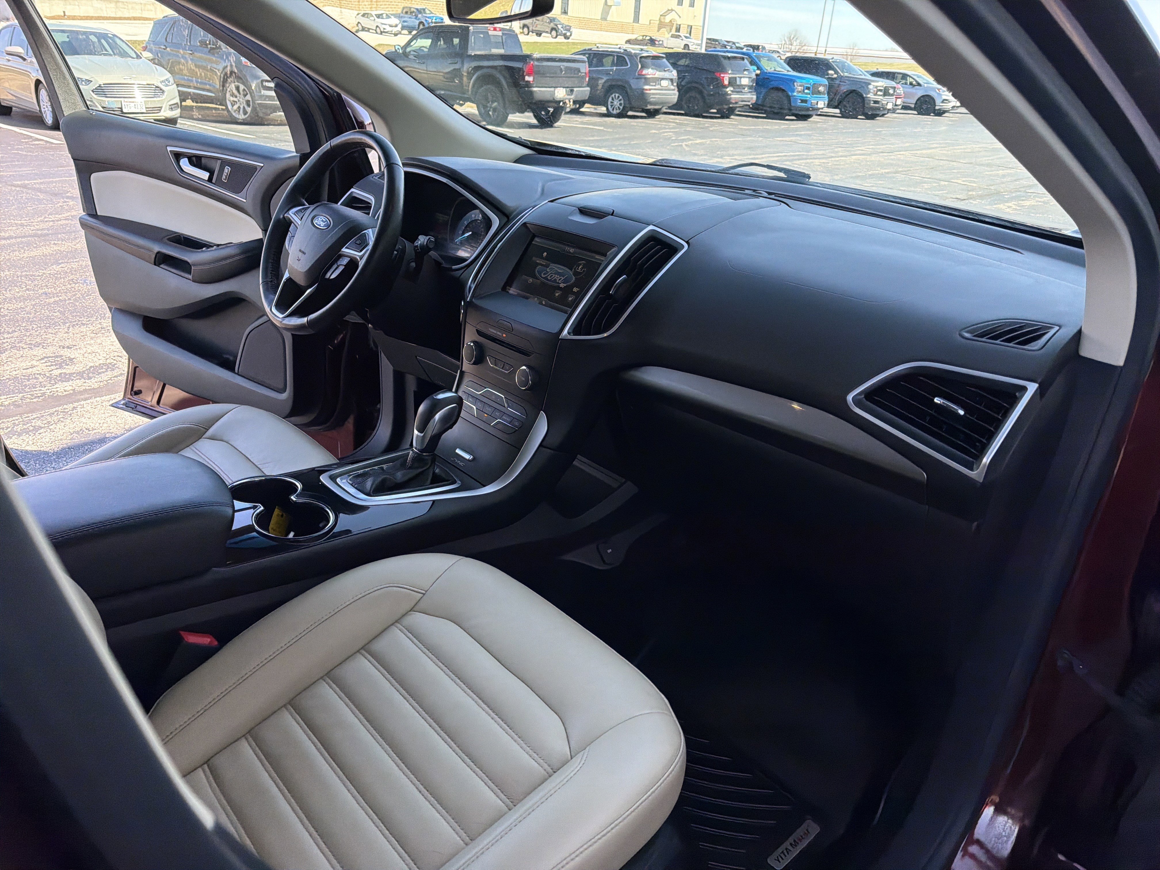 Used 2015 Ford Edge SEL w/ Equipment Group 201A image 28