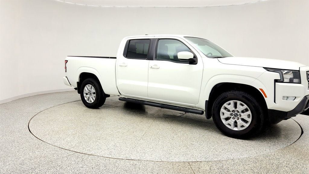 Used 2023 Nissan Frontier SV AWD/4WD image 3
