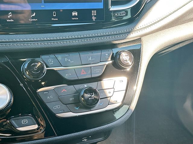 New 2026 Chrysler Pacifica Select image 16