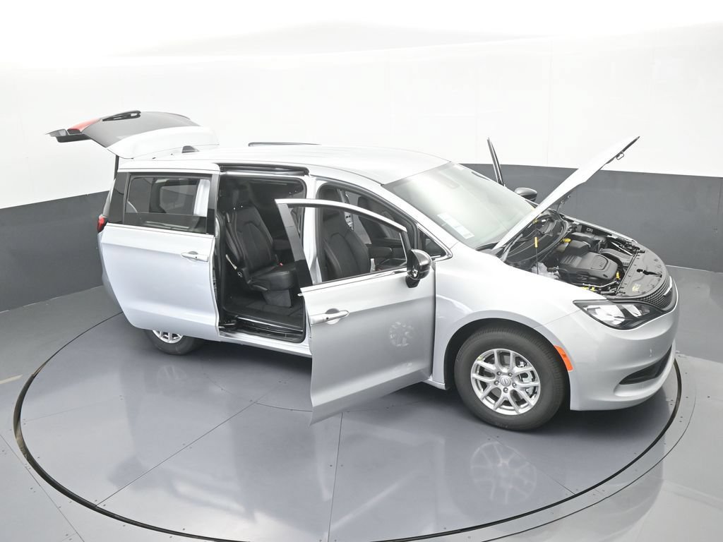 New 2026 Chrysler Voyager LX FWD image 67