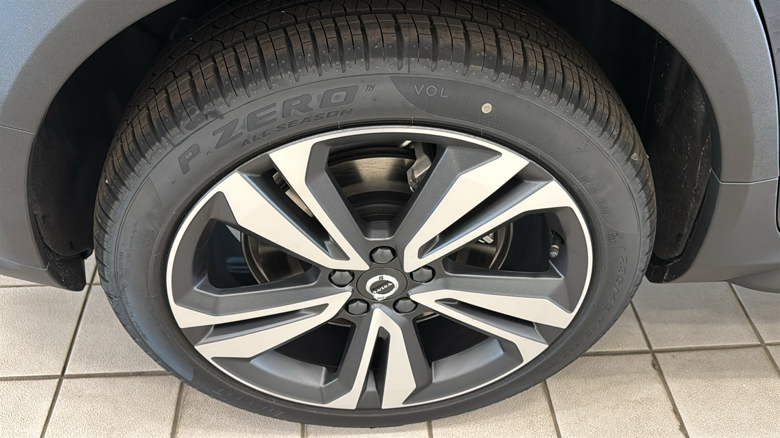 New 2026 Volvo V60 B5 Cross Country Plus w/ Protection Package Premier AWD/4WD image 31