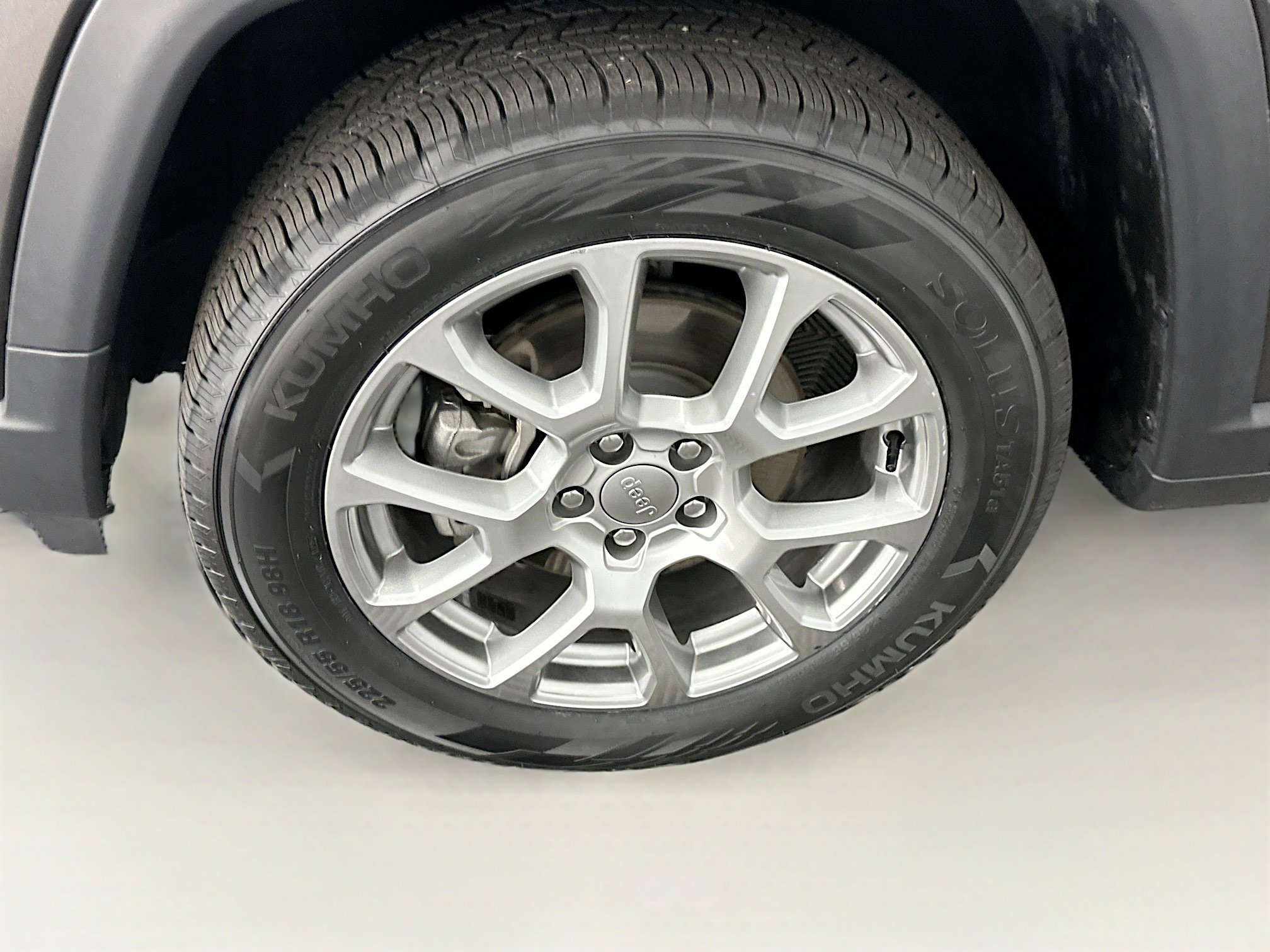 Used 2022 Jeep Compass Latitude image 11