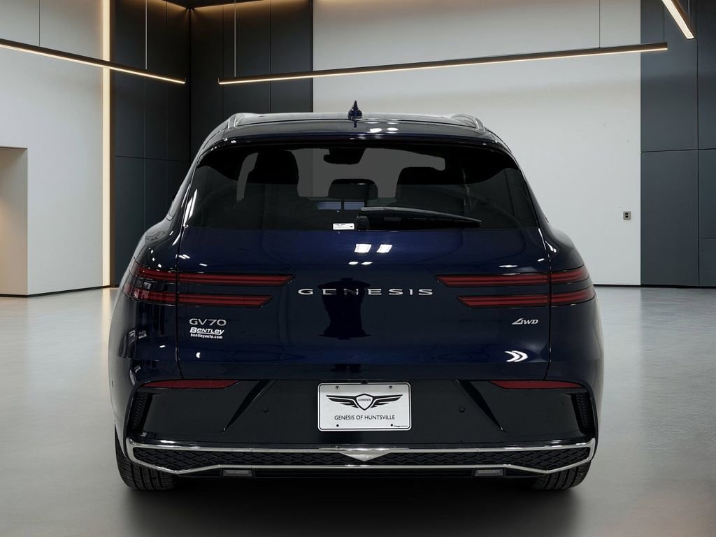 Certified 2026 Genesis GV70 2.5T Advanced AWD/4WD image 5