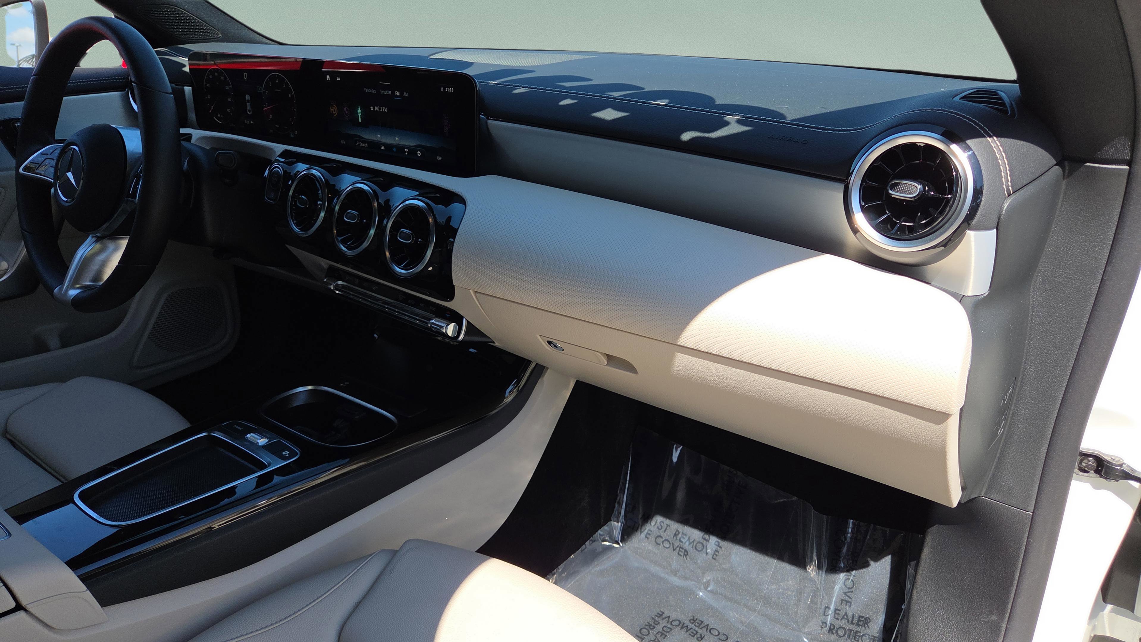 Used 2025 Mercedes-Benz CLA 250 image 29