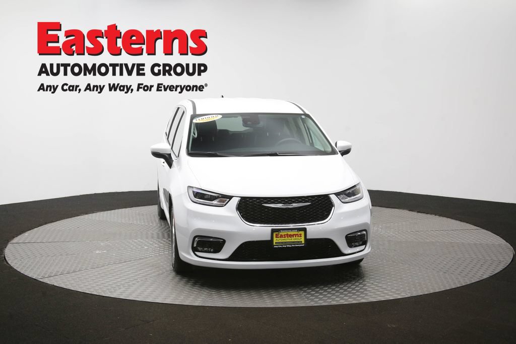 Used 2023 Chrysler Pacifica Touring-L FWD image 53