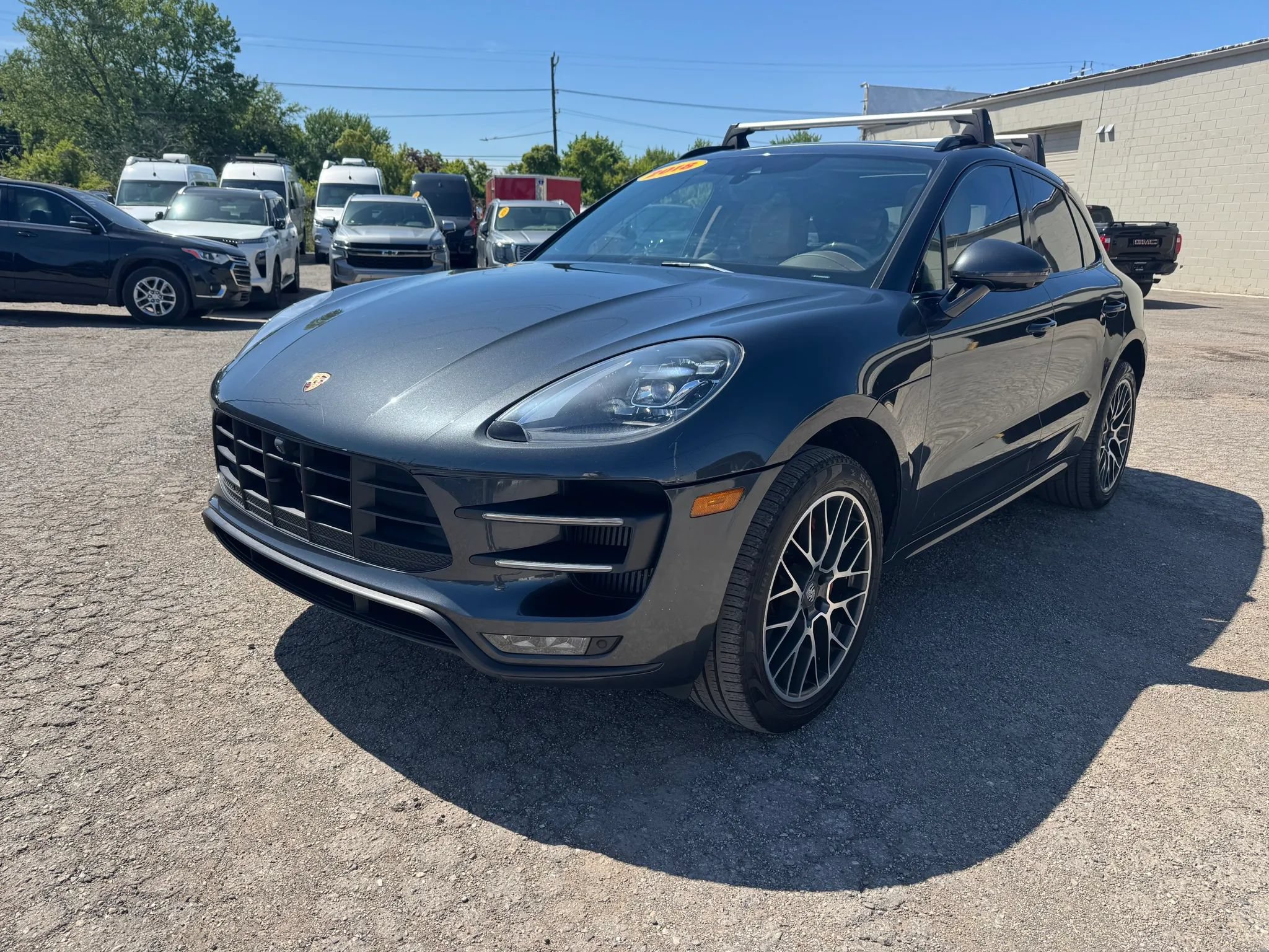 Used 2018 Porsche Macan Turbo AWD/4WD image 3
