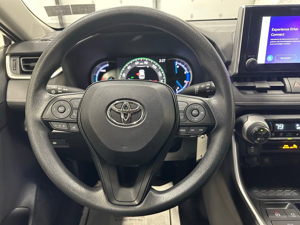 Used 2025 Toyota RAV4 LE image 18