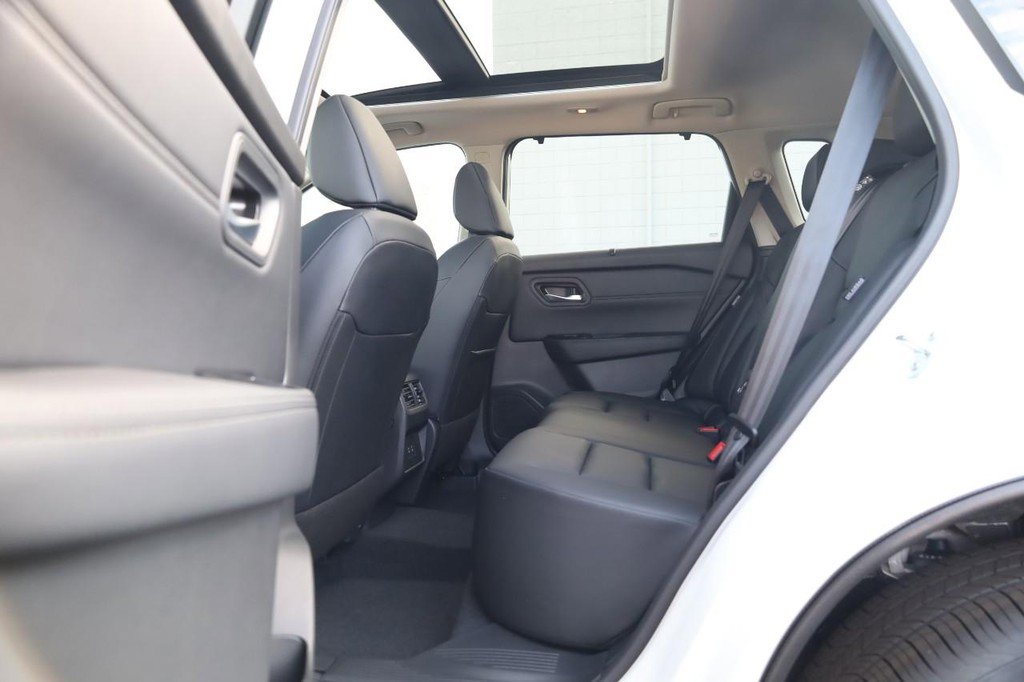 New 2026 Nissan Rogue SV w/ SV Premium Package image 19