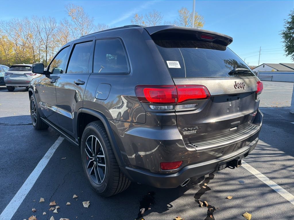 Used 2019 Jeep Grand Cherokee Trailhawk w/ Trailhawk Luxury Group image 3